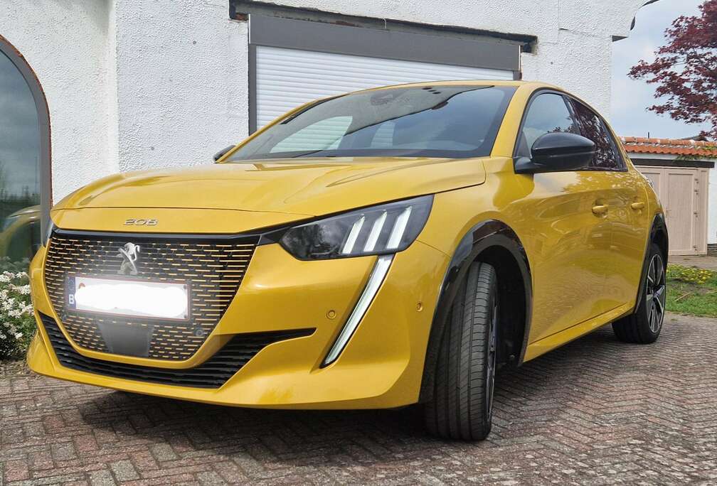 Peugeot e-208 50 kWh GT
