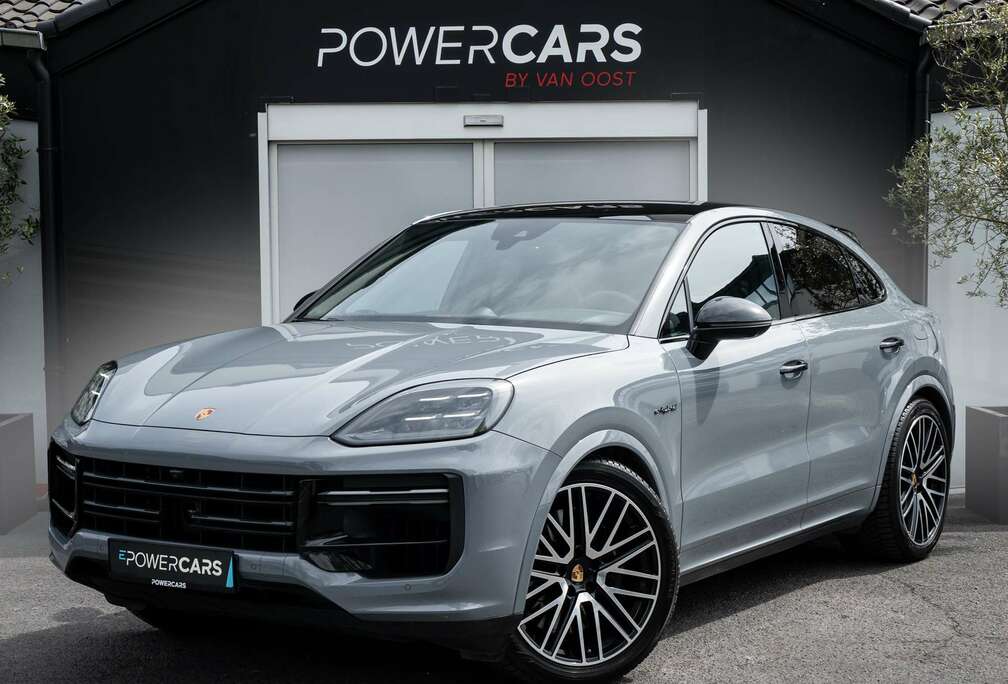 Porsche Coupé Turbo E-Hybrid  Facelift  NP: € 227.000