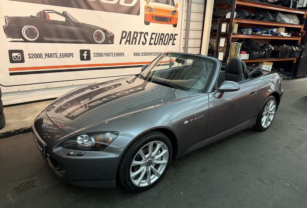 Honda S2000 2.0i COLLECTORS ITEM