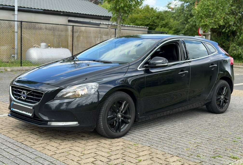 Volvo V40 1.6 D2 Bj12/2015 Pre Facelift 214.000km\'s EURO 5