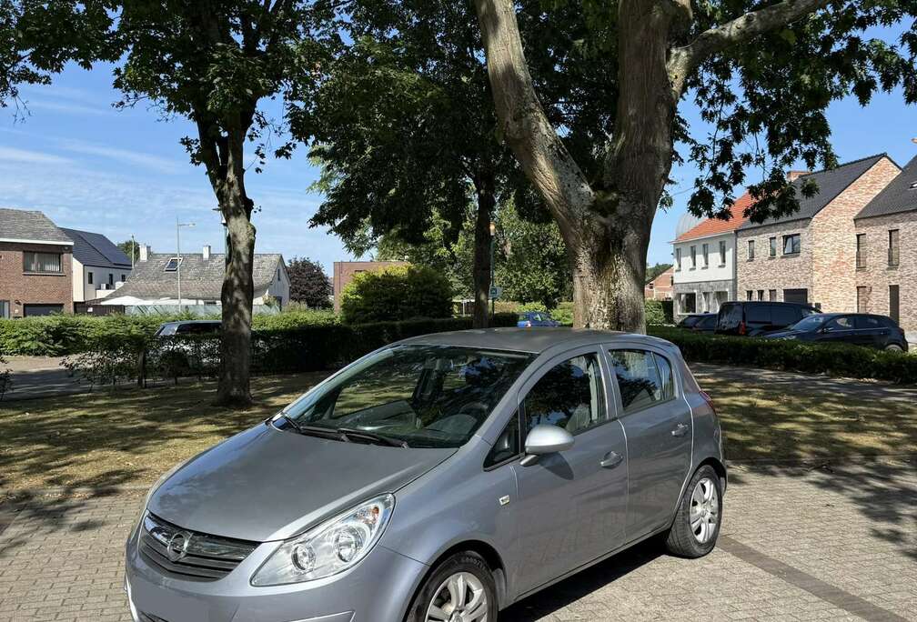 Opel OPEL CORSA 1.2I AIRCO/CRUISE/GEKEURD VVK✅