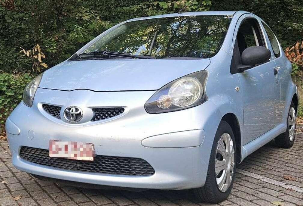 Toyota 1.0i VVT-i Blue
