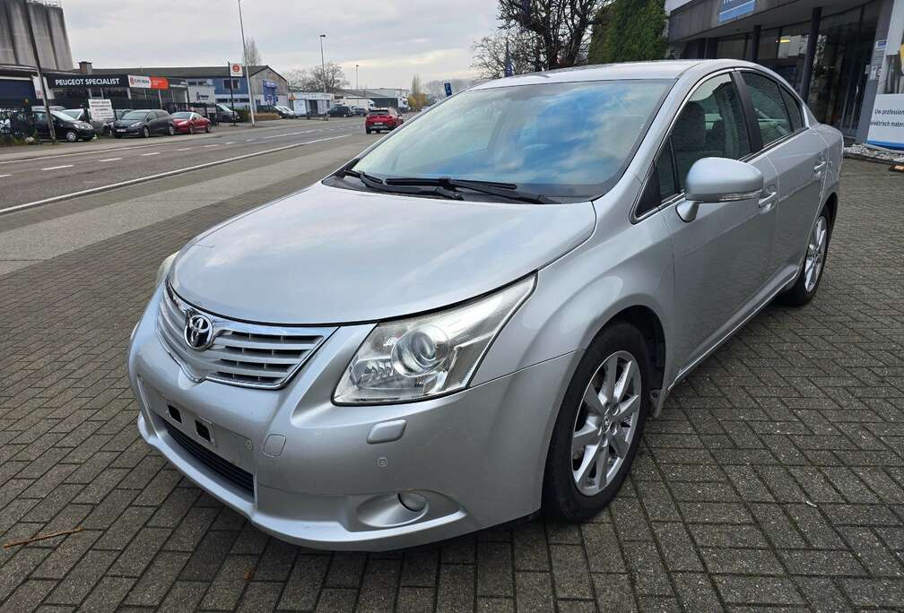 Toyota Avensis 1.8i Luna Multidrive S GARNTIE 1 AN/JAAR
