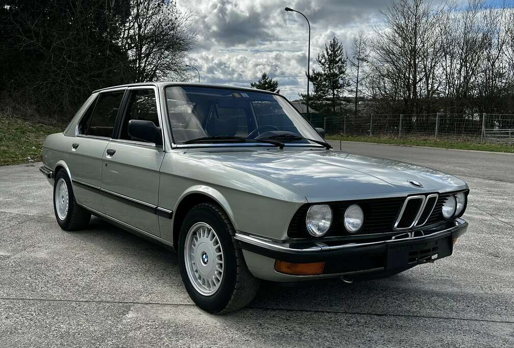BMW E28