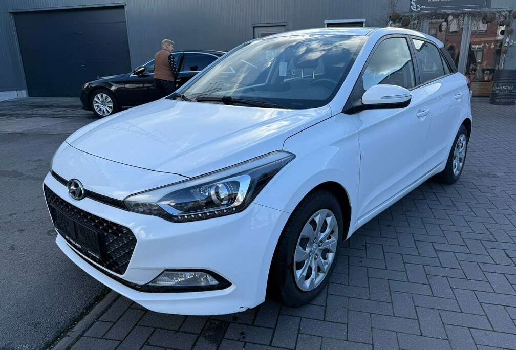 Hyundai i20 1.1 CRDi GO