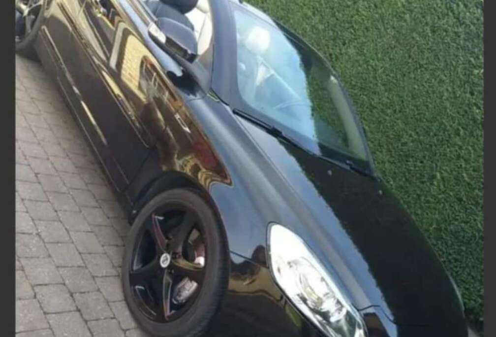 Volvo Cabriolet 2.0 D Kinetic Powershift