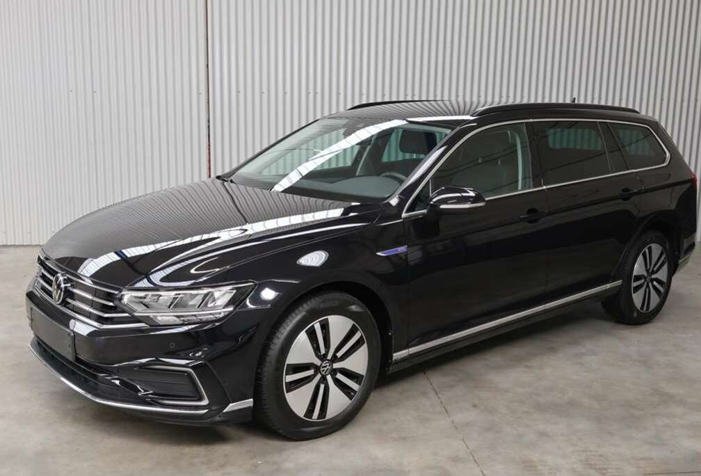 Volkswagen GTE 1.4 TSI Plug-in Hybrid DSG GPS ACC Camera