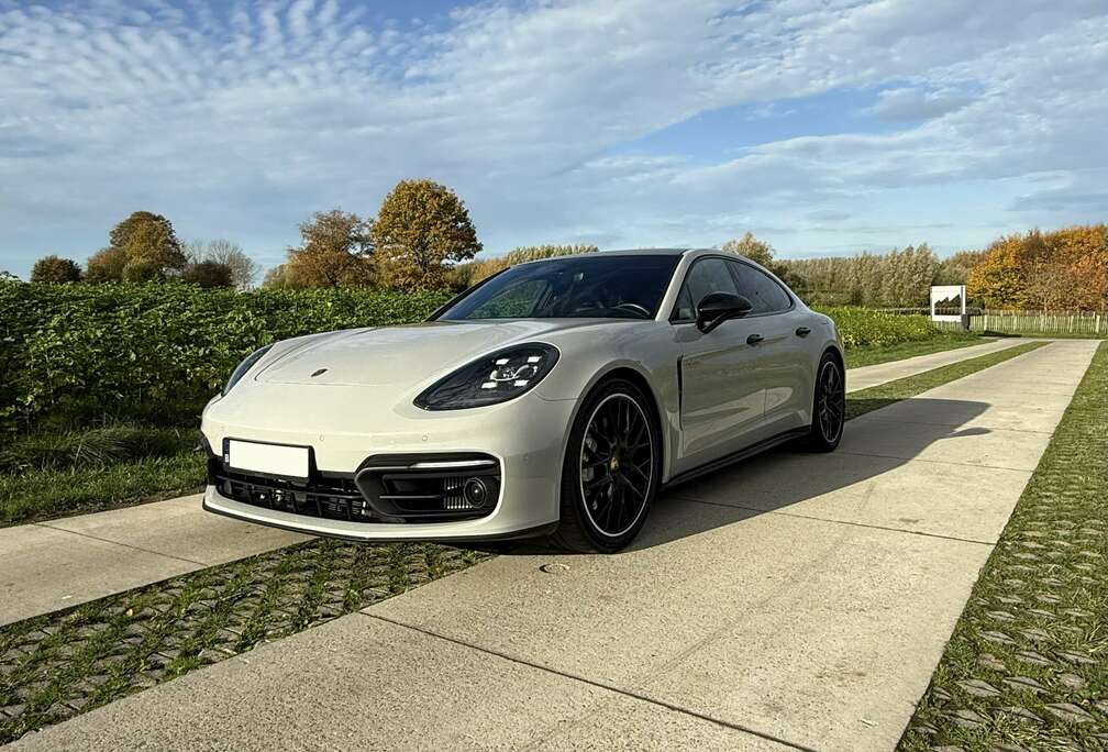 Porsche Panamera 4 E-Hybrid