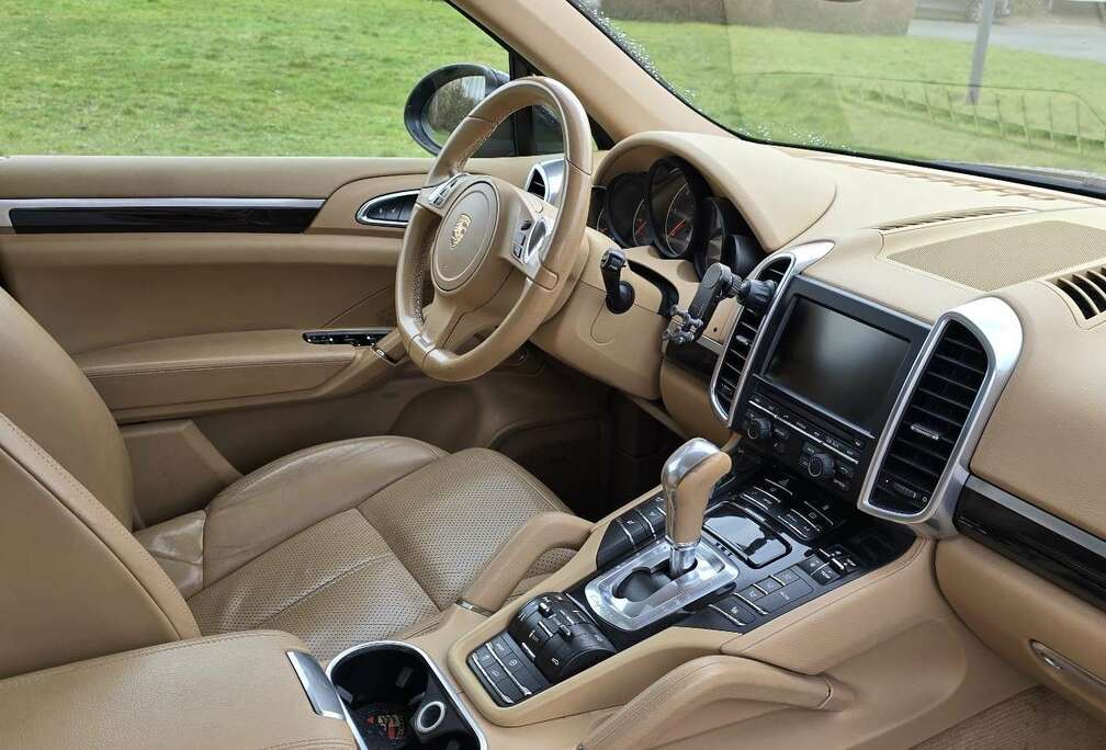 Porsche 3.0 D V6 Platinum EditionTiptronic S