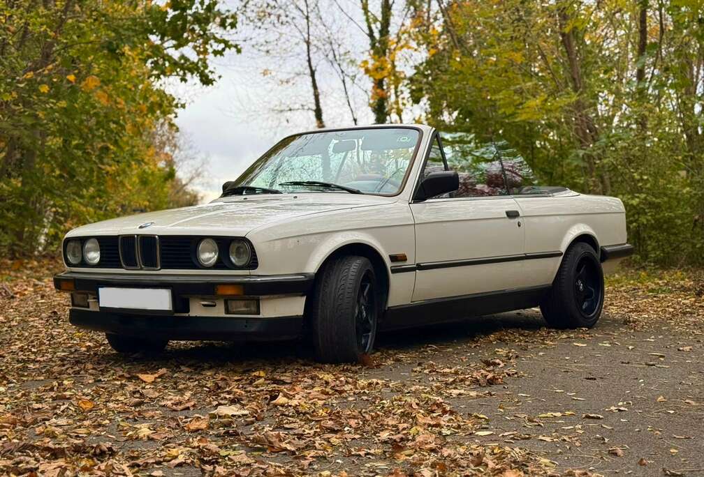 BMW E30