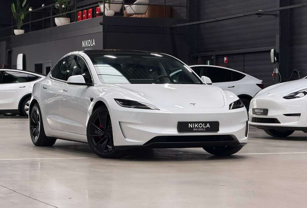 Tesla PERFORMANCE - HIGHLAND - 20 WHEELS - ENHANCED AP
