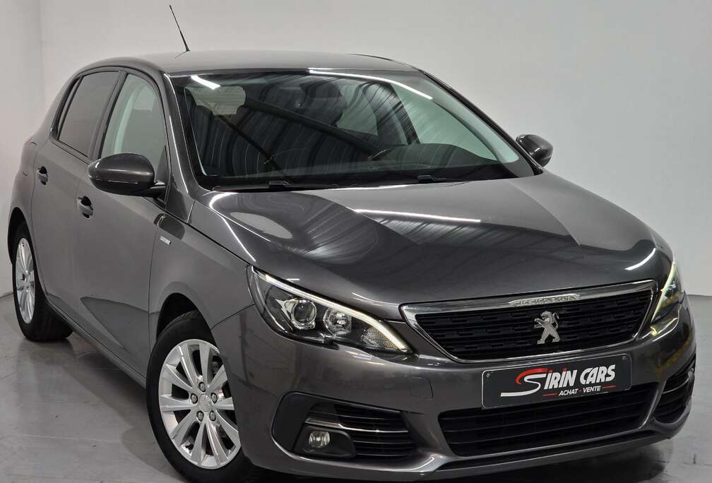 Peugeot 1.5 BlueHDi  1ier propriétaire  Carnet complet  Apple Carplay  Caméra 360  GARANTIE 12MOIS