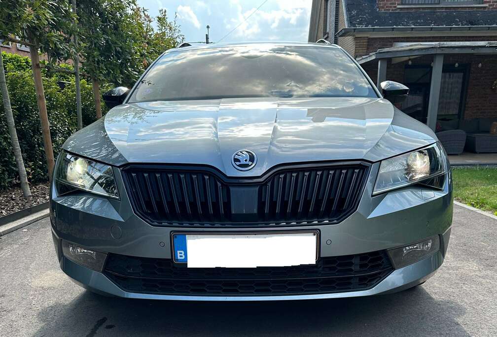 Skoda Superb Combi 2.0 TSI 4x4 DSG Sportline