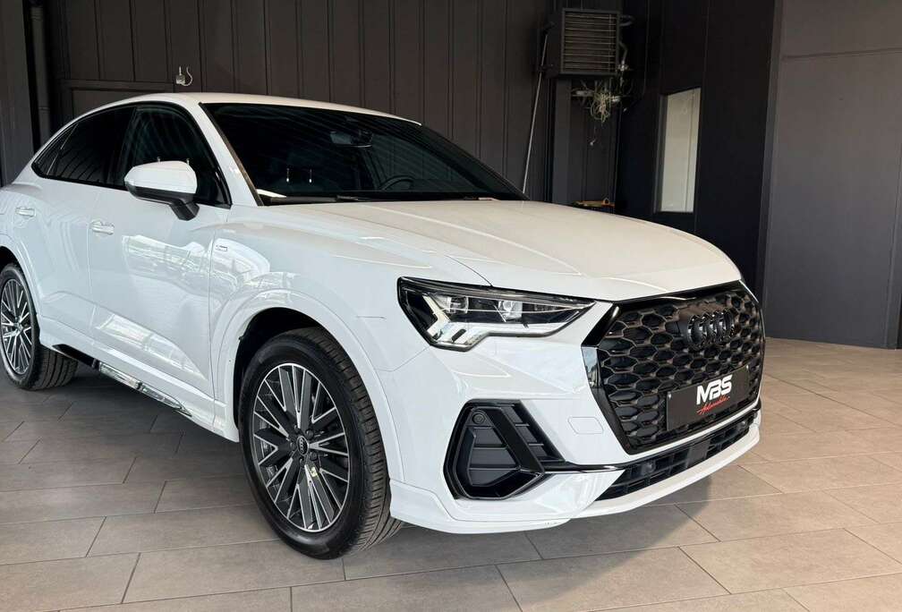 Audi 35 TFSI S-LINE * AUTO * XENON * CAMERA * CARPLAY