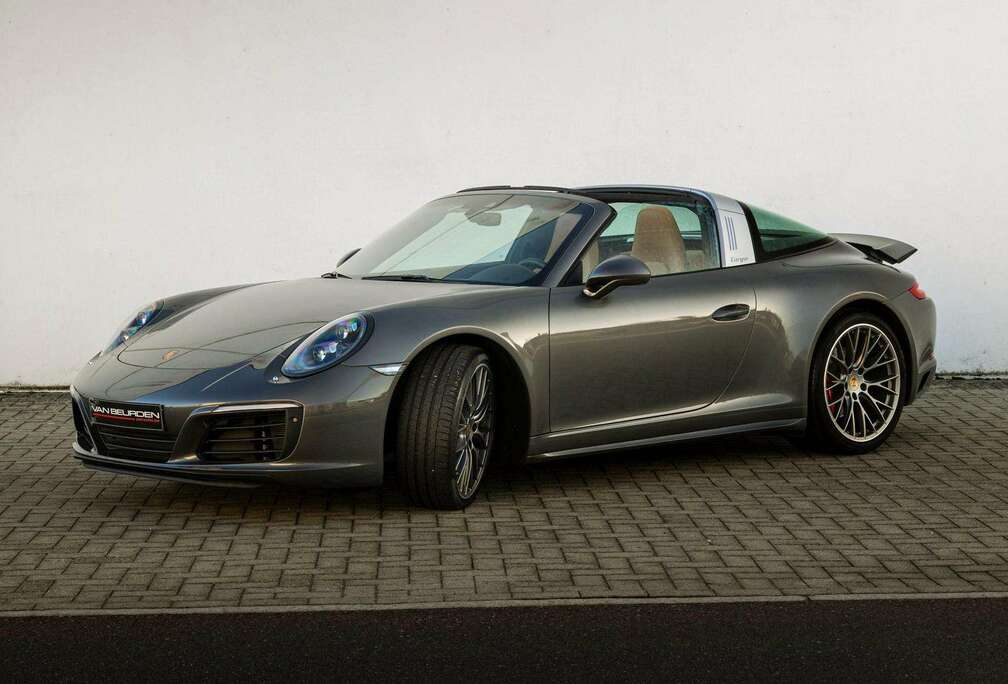 Porsche 911 Carrera 4S Targa \