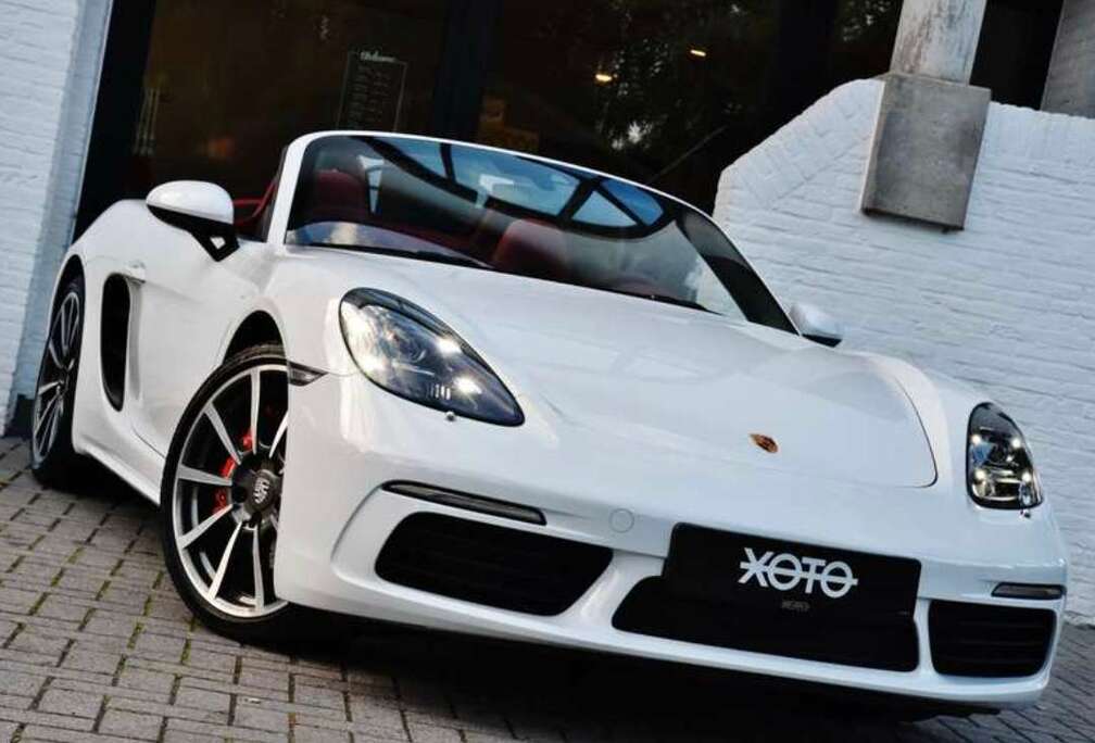 Porsche 718 Boxster S 2.5 Turbo PDK