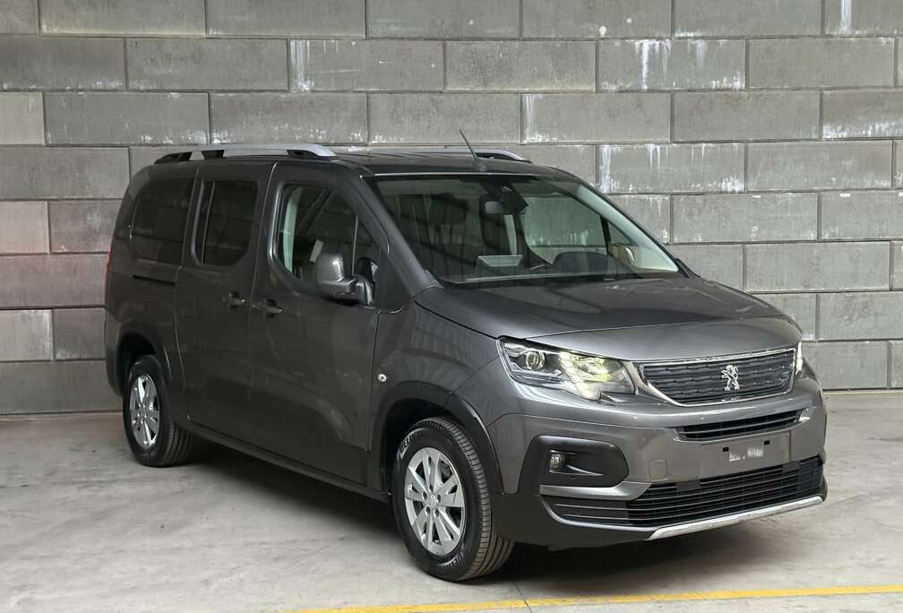 Peugeot Long BlueHDi **7 places**