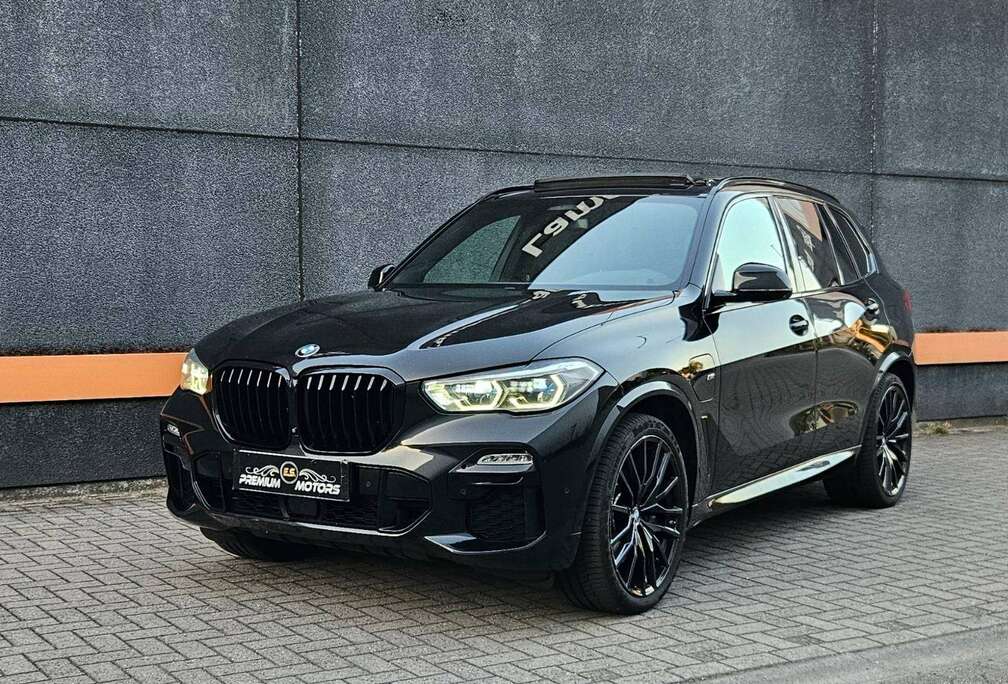 BMW xDrive45e M PACK/PANO/LASER/360 CAM/CRISTAL/DISPALY KEY/ACC/HUD///MEGA FULL OPTION