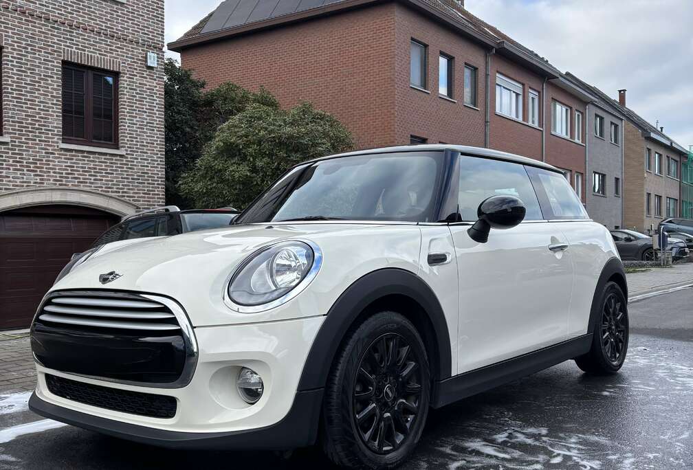MINI 1.5A  Keyless  AIRCO  Inter. Light  Automatic
