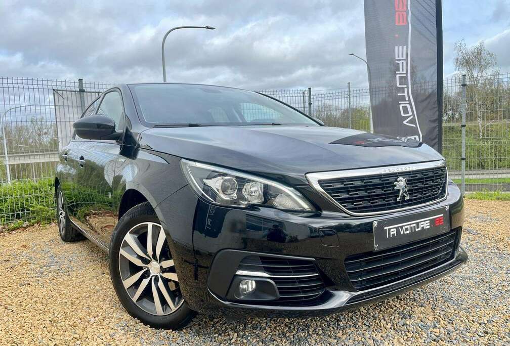 Peugeot 1.2 PureTech Style COCKPIT-DIGITAL/NAV/CAMERA/TEL