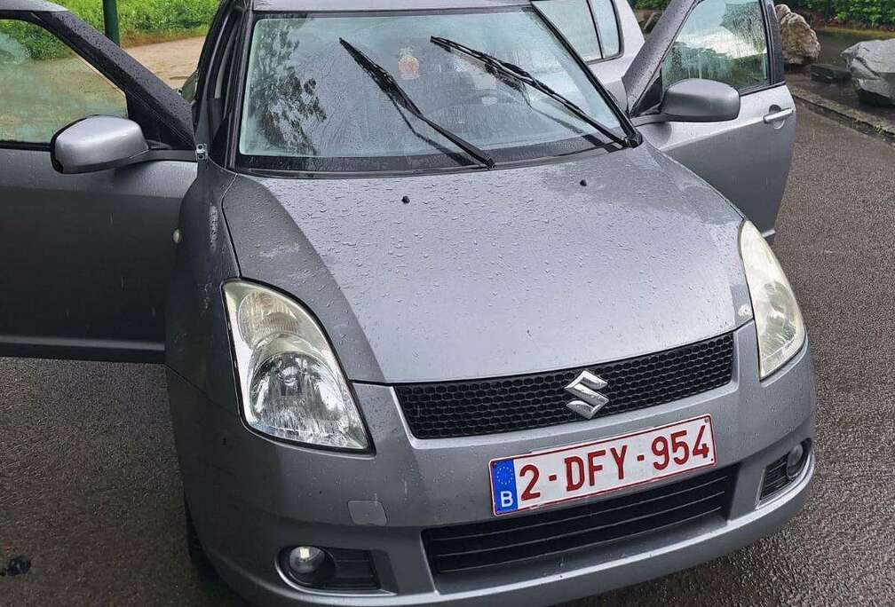 Suzuki Swift 1.3i Dachkin