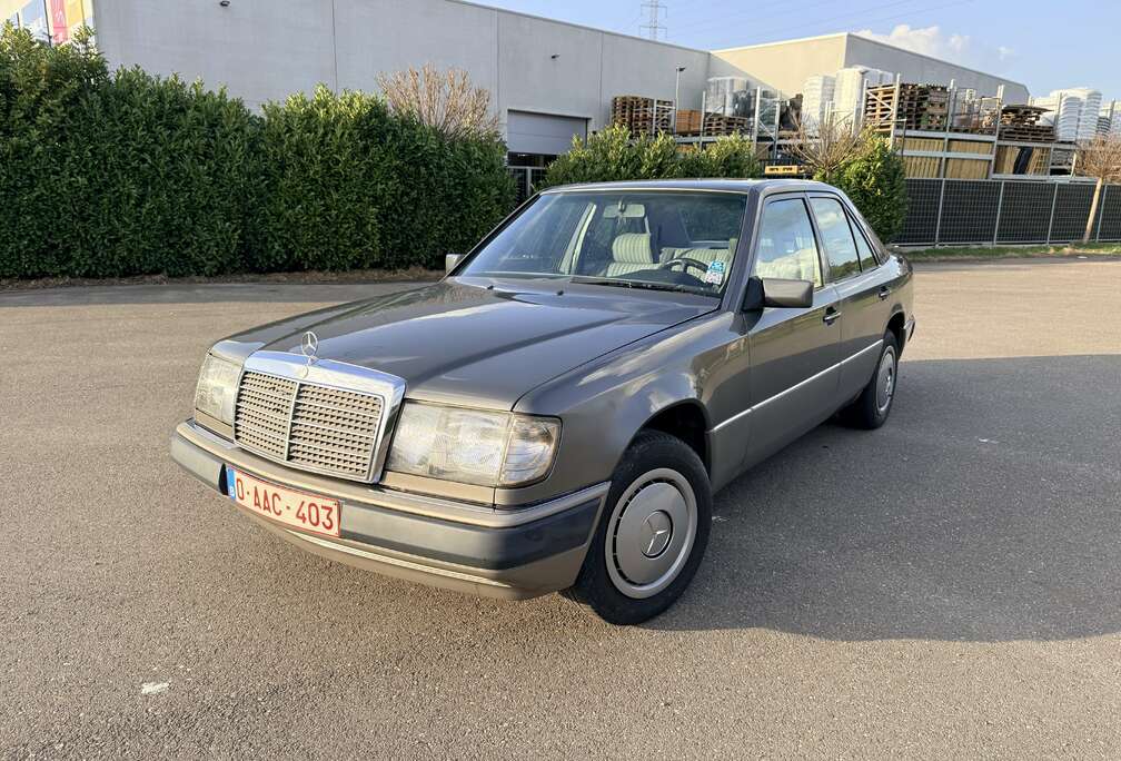 Mercedes-Benz W124  Diesel Oldtimer