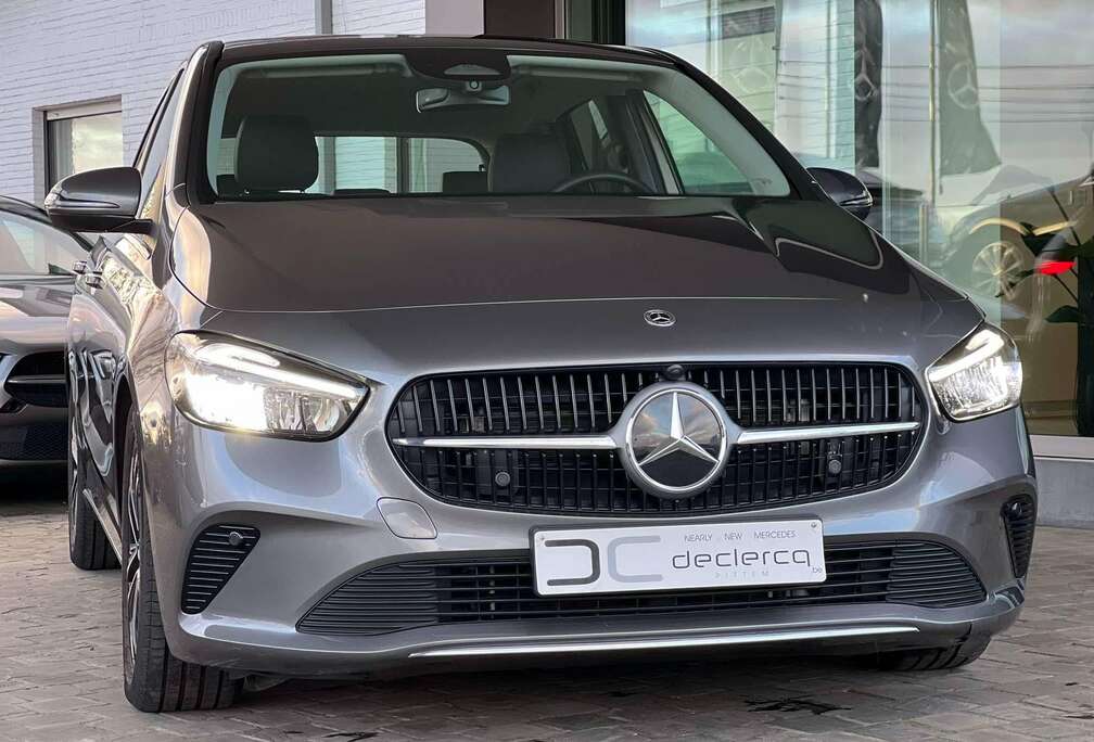 Mercedes-Benz progressive 2023 achteruitrijcamera GPS LED DAB