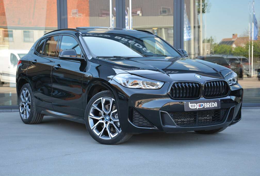 BMW xDrive25e M-Sport/Pano/HUD/Shadowline/Keyless