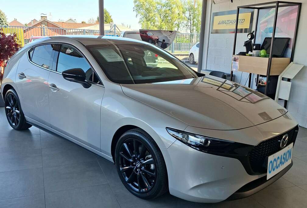 Mazda 3 Hatchback 2.0i e-Skyactiv-G Homura (no Bose)