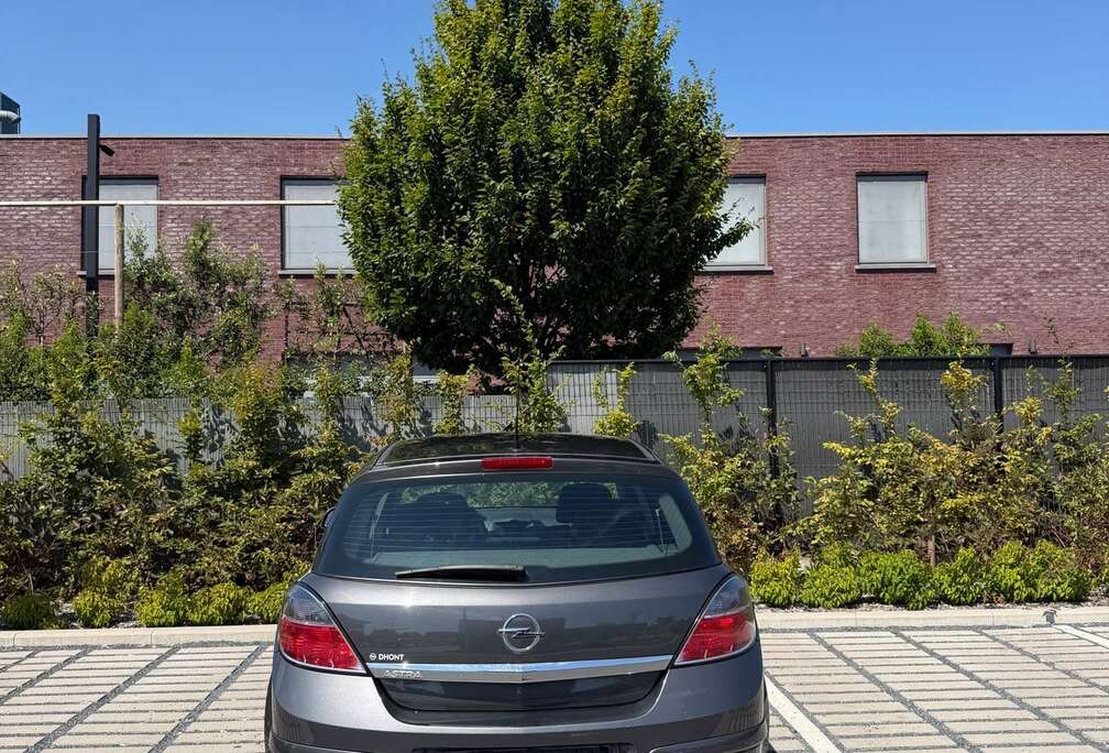 Opel 1.6i