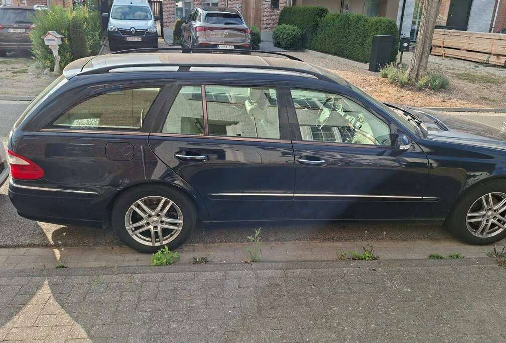 Mercedes-Benz E 220 CDI Avantgarde