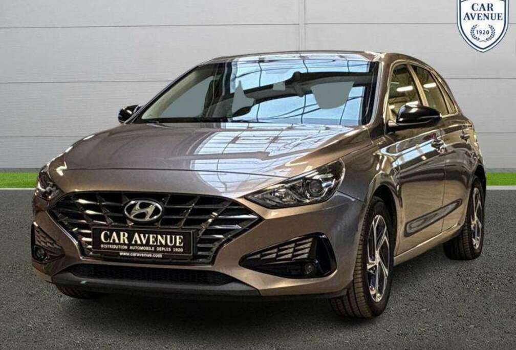 Hyundai .