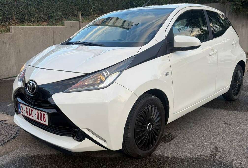 Toyota 1.0 VVT-i x-shift x-wave ☎️ +32 471 98 30 53
