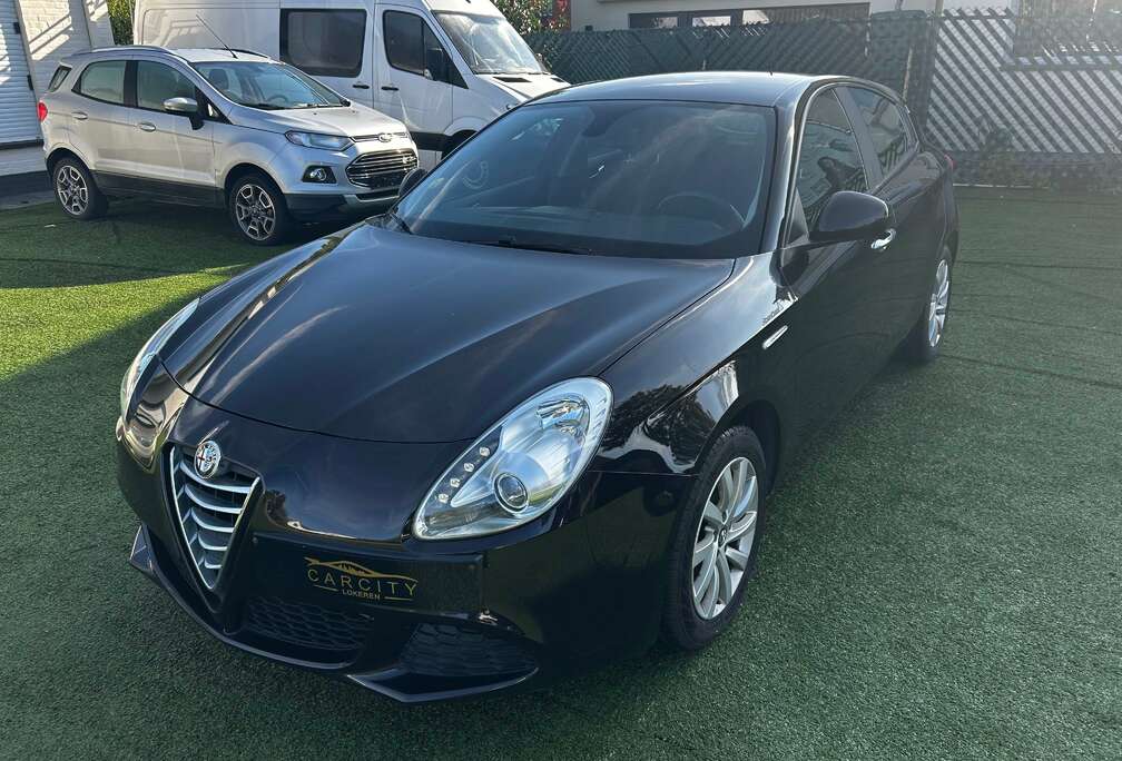 Alfa Romeo 1.6 JTD M-Jet Veloce ° GPS ° BLUETOOTH ° A/C °