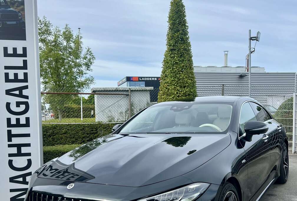 Mercedes-Benz 4MATIC+AMG - DISTRONIC-AIRMATIC-SOUND SYSTEM