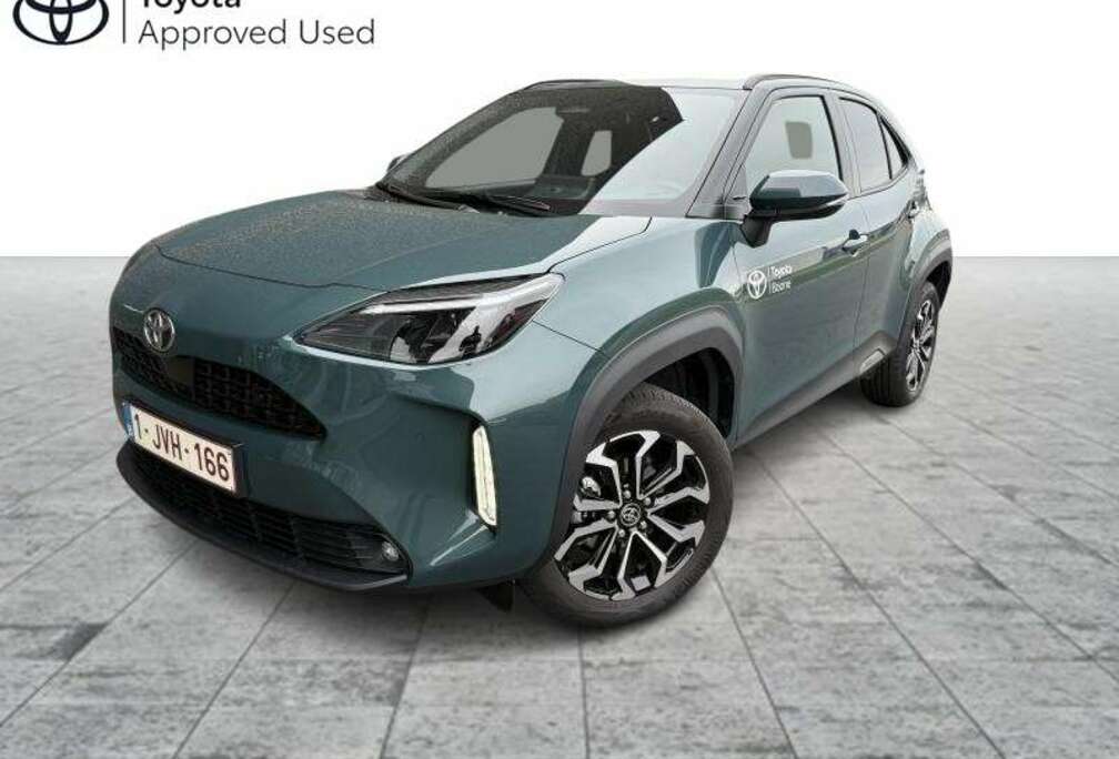 Toyota 1.5 Hybrid Executive + Executive Pack