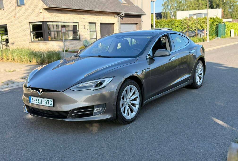 Tesla 75D