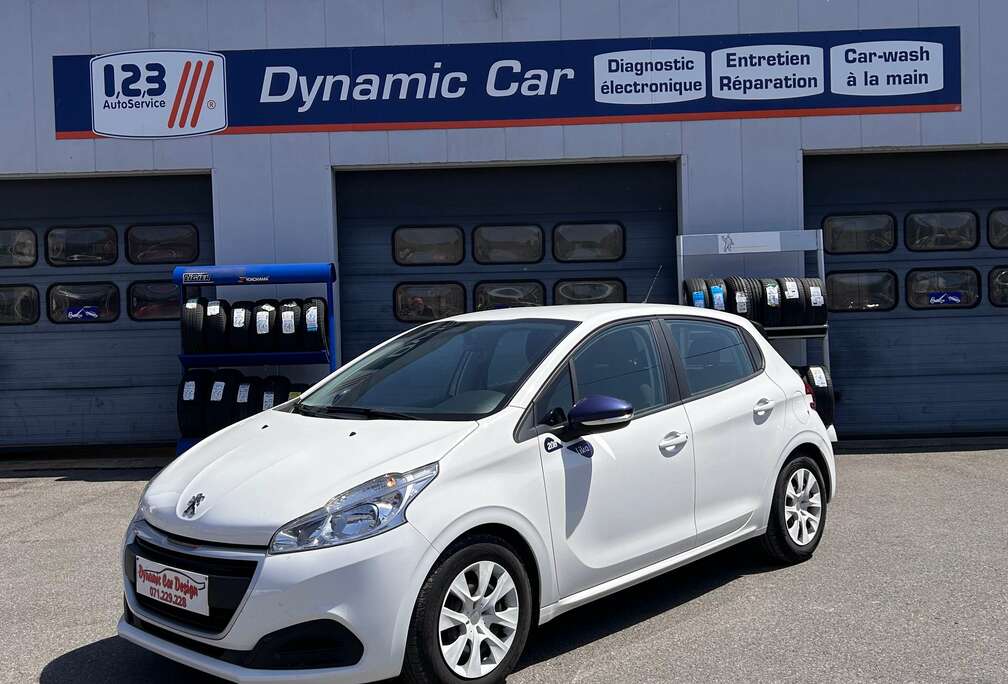 Peugeot 208 1.2i PureTech Like S