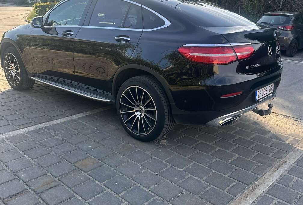 Mercedes-Benz e 4Matic 7G-TRONIC AMG Line