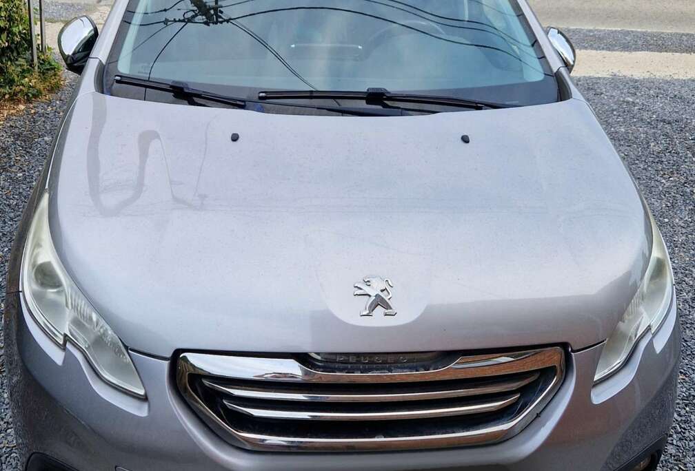 Peugeot 1.6 BlueHDi 100ch Allure