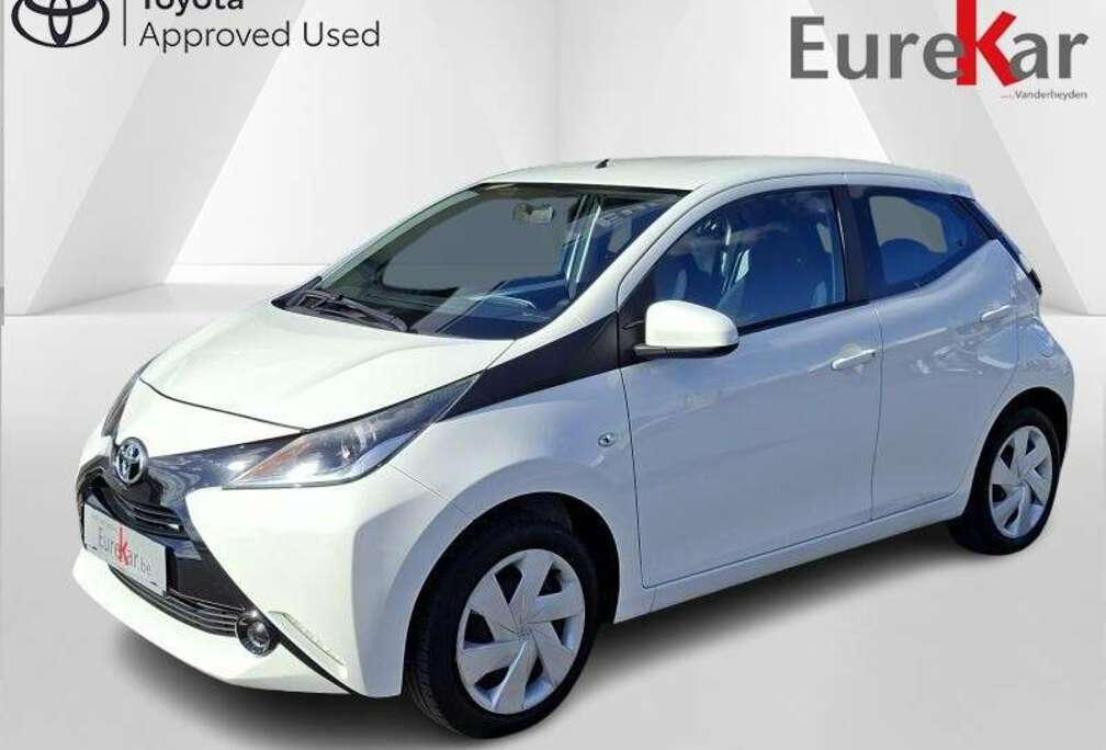 Toyota X-play
