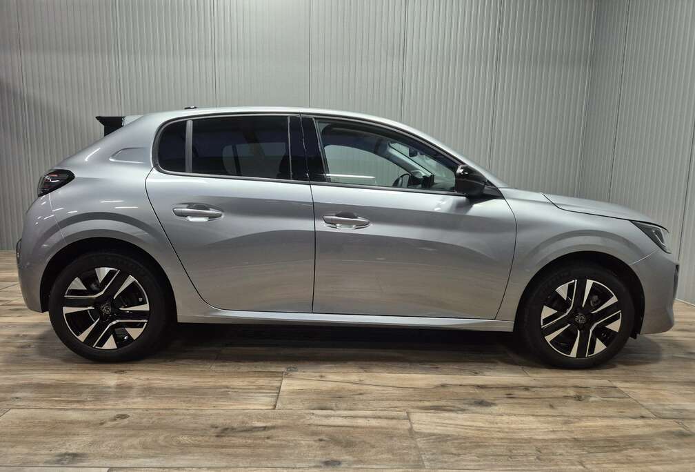 Peugeot 1.2PureTech 101pk Allure automaat