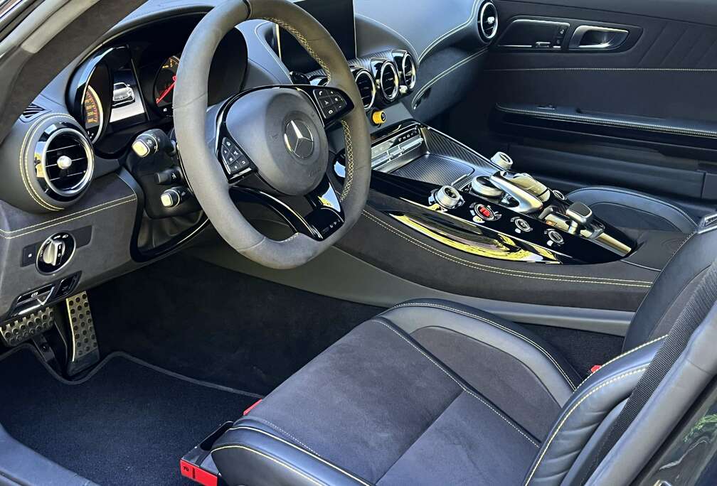 Mercedes-Benz AMG GT-R 4.0 V8 BiTurbo (EU6d-TEMP)