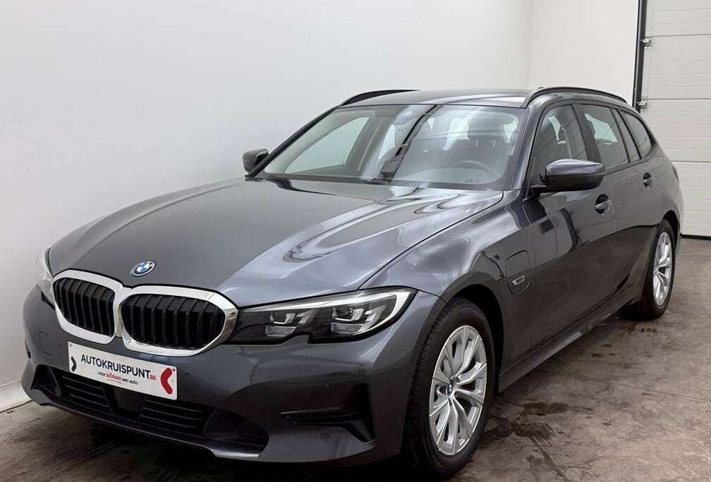 BMW e Touring Carplay Camera Leder