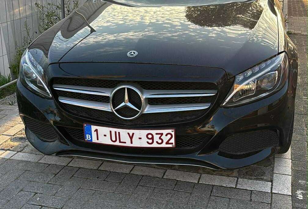 Mercedes-Benz (BlueTEC) d T AMG Line