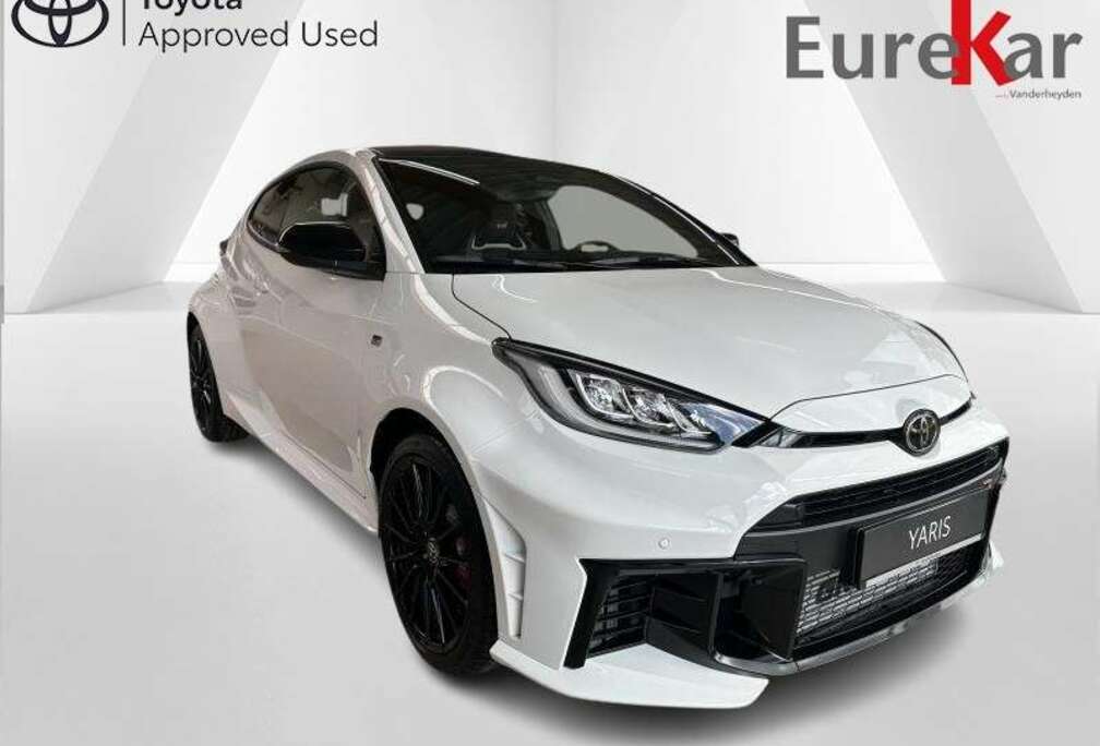 Toyota GR 1.6 Turbo MT + Premium Pack 040