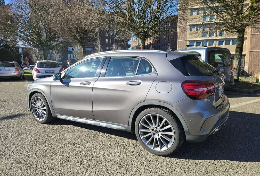 Mercedes-Benz GLA 250 4-Matic