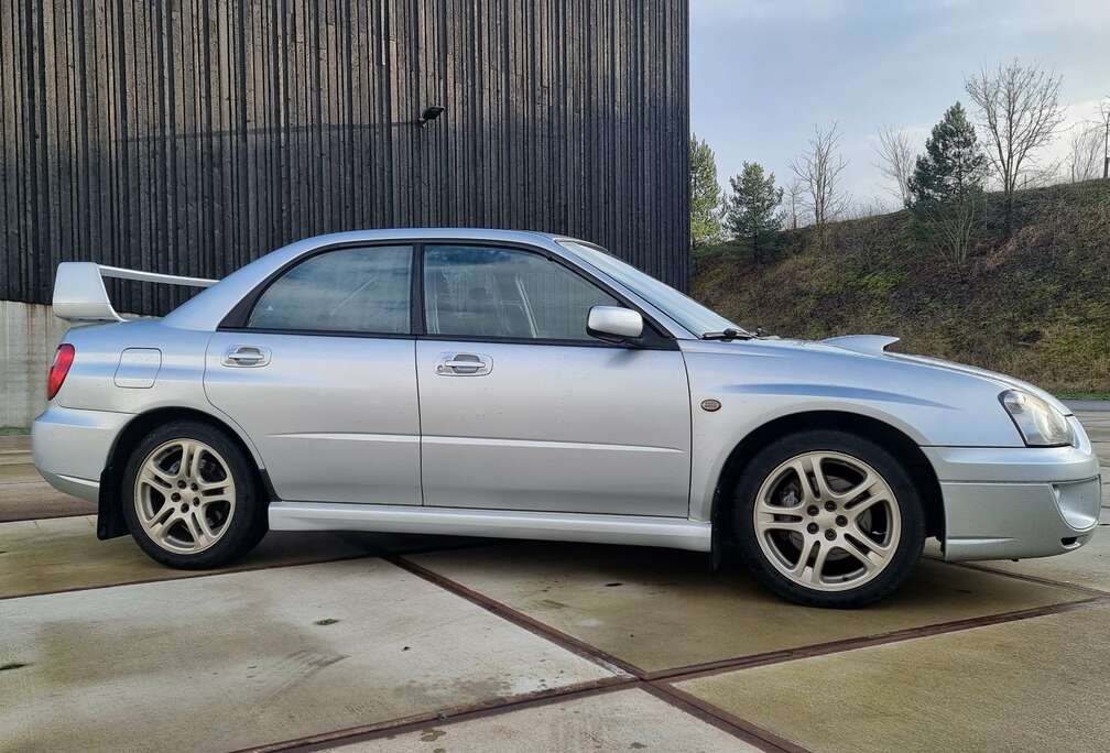 Subaru WRX  STI spoiler