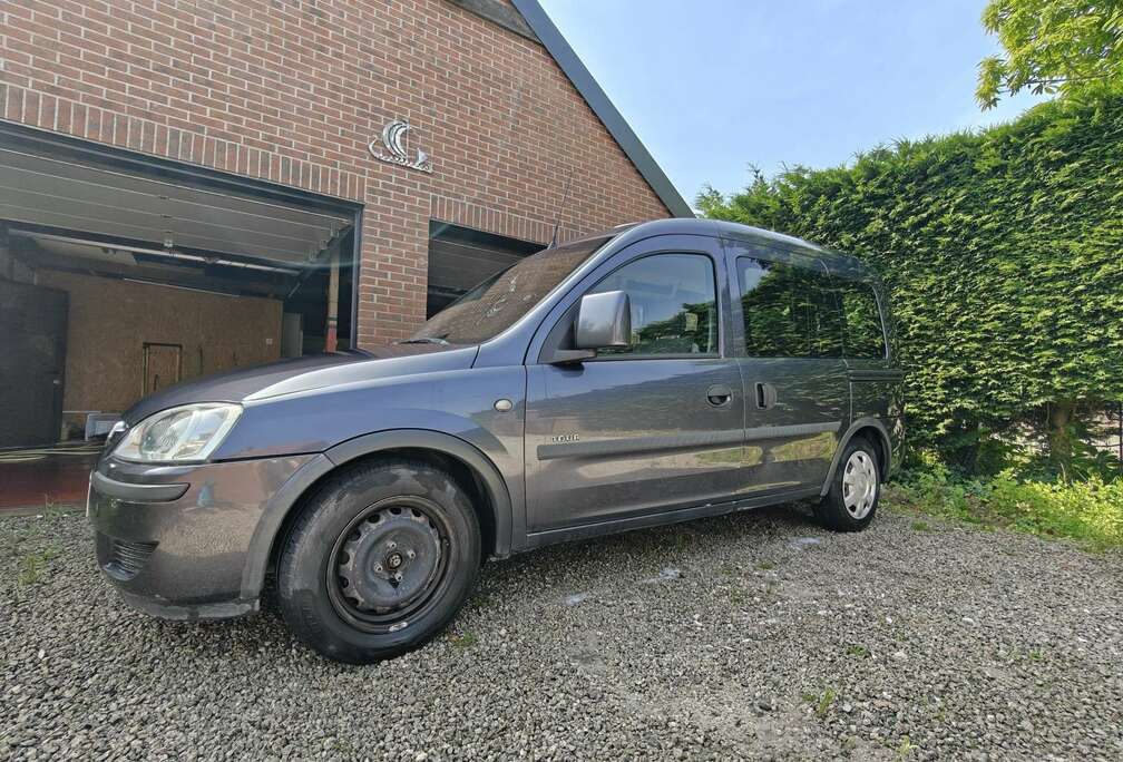 Opel Tour 1.7 DT DTi Comfort
