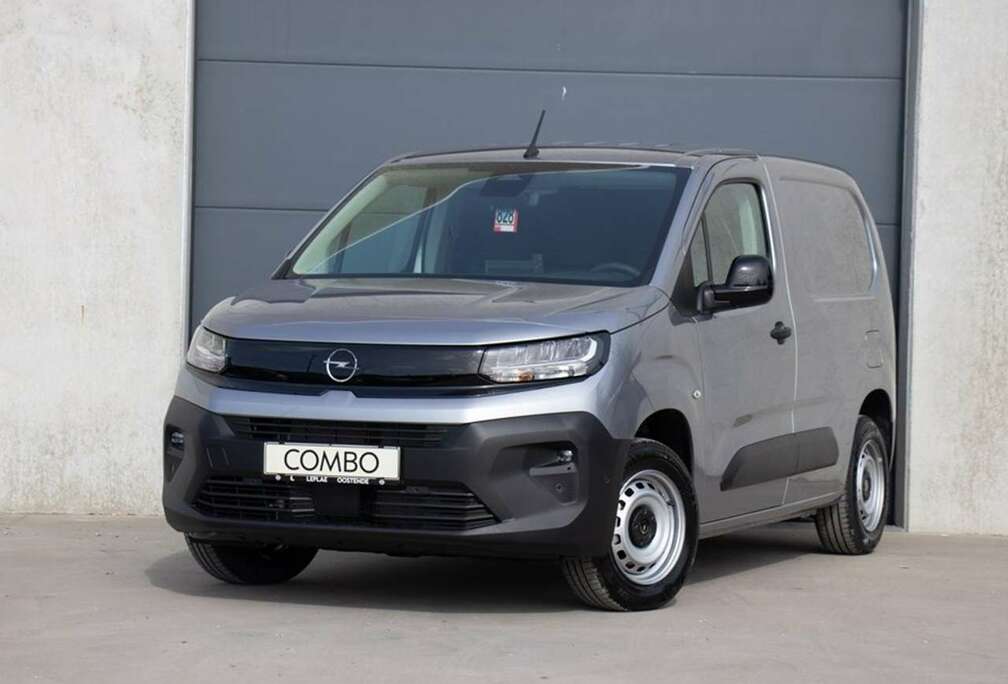 Opel L1H1 1.5T MT6 100PK CAMERANAVIDODEHOEKNIEUWSTO